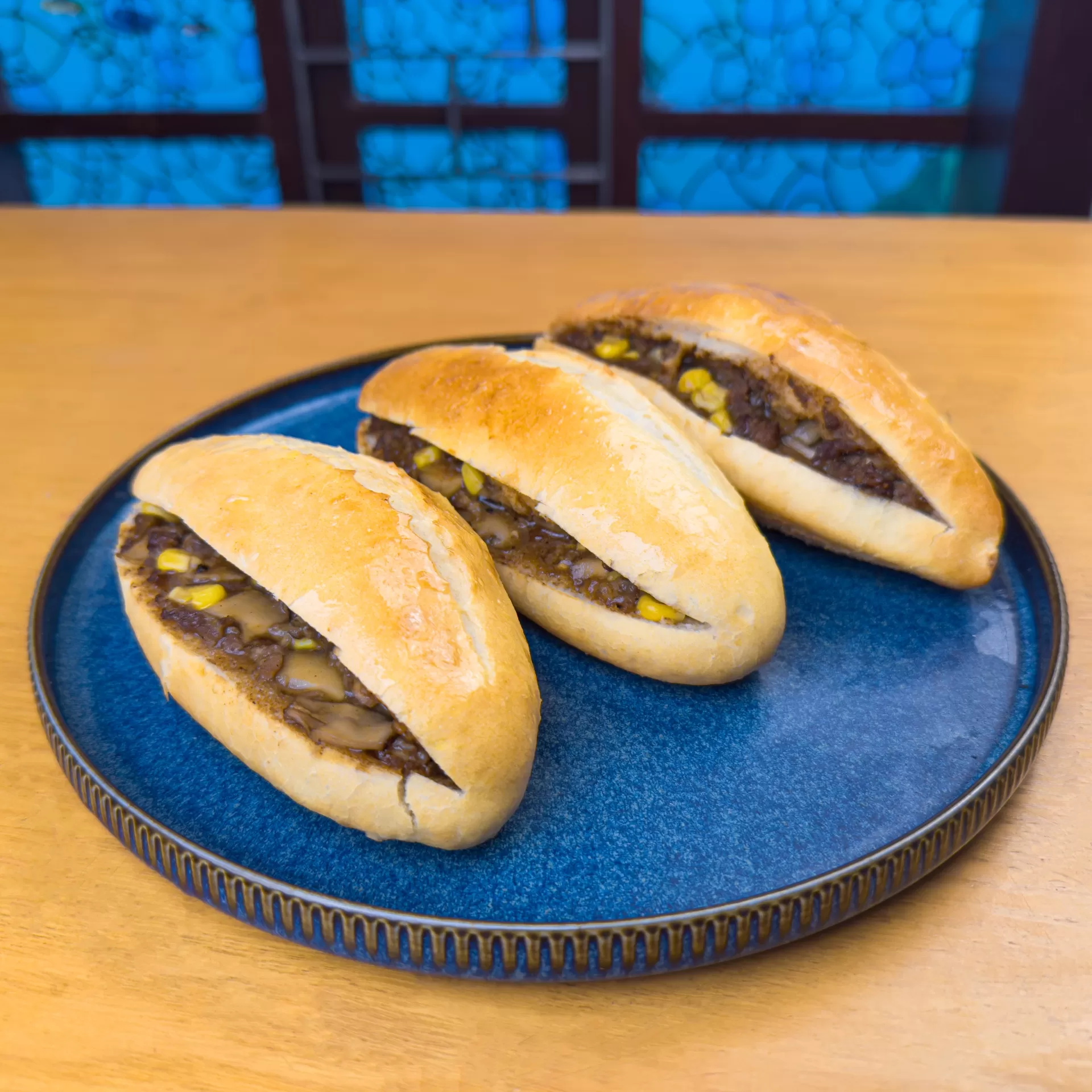 Bánh mì bò sốt tiêu đen